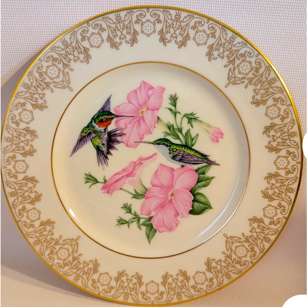 The Lenox Garden Bird Plate Collection - Ruby Throated Hummingbird